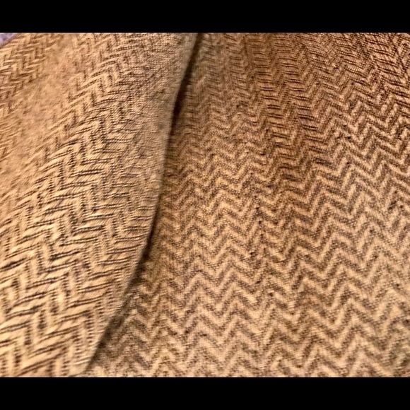 Men’s Fashion Scarf. Reversible zigzag pattern. - Picture 2 of 4